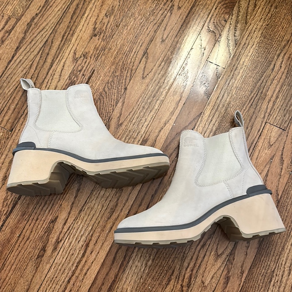 Sorel Hi-Line Heel Chelsea Boot